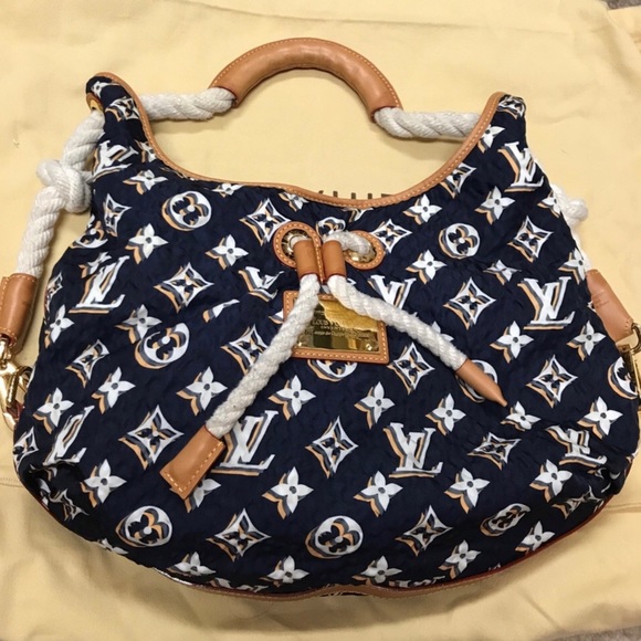 Louis Vuitton Bulles purse - Picture 2 of 8